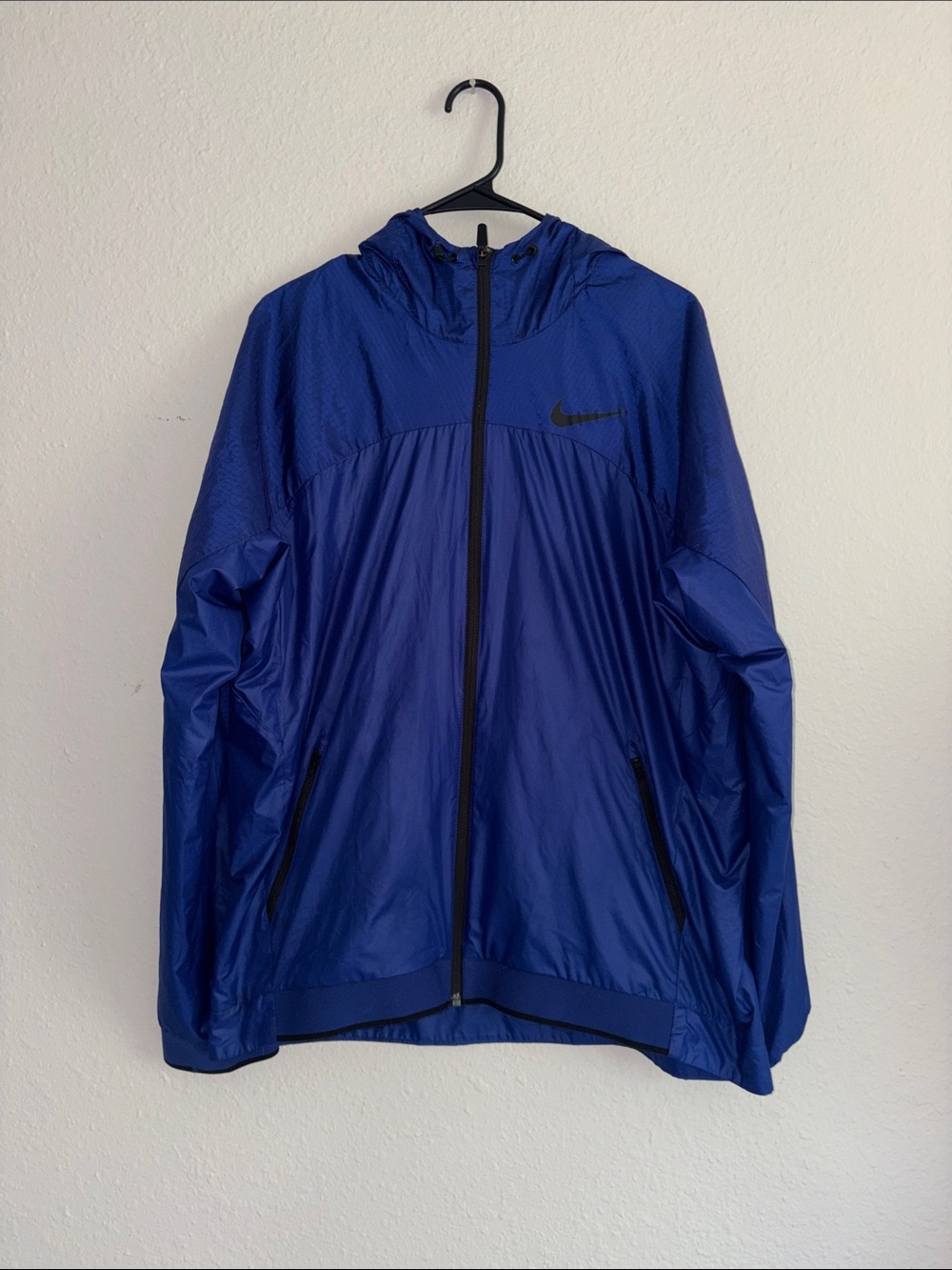 Nike Dri-FIT Men's Jacket - Royal Blue with Black Trim